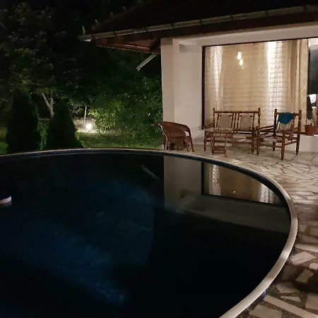 Holiday Home Arbanasi 알바나시