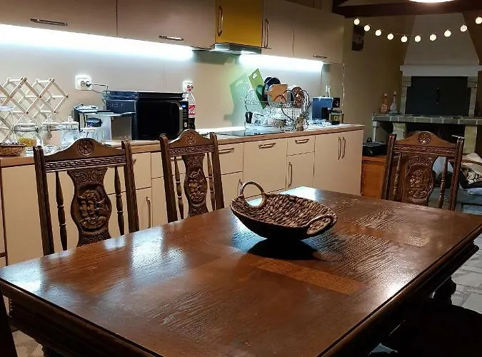 Holiday Home Arbanasi 別荘 アルバナシ